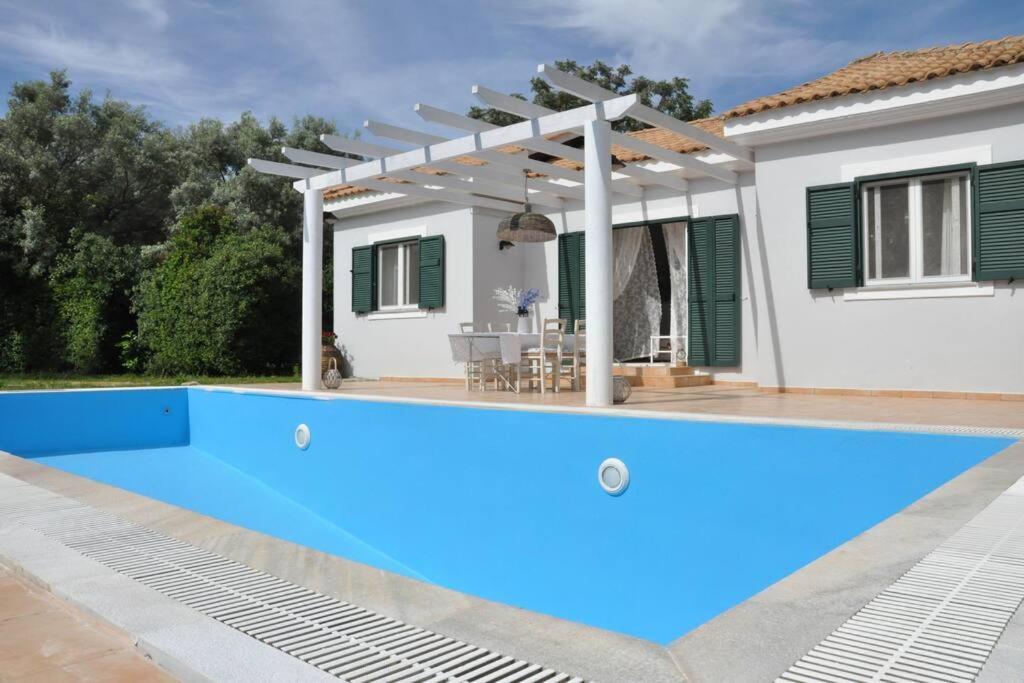 Villa Erietta Near Lefkas Center Apolpaina Экстерьер фото